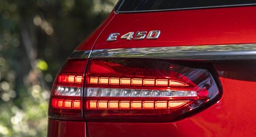 Mercedes-Benz E-class टेल लाइट्स अपग्रेड